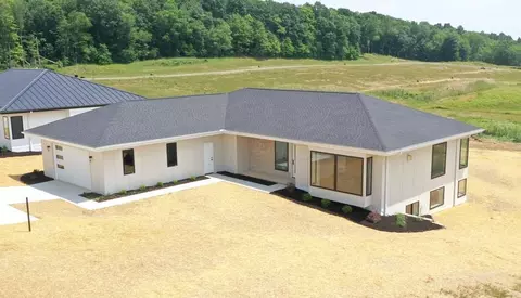 80 Betty Dr, Bellville, OH 44813