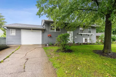 424 Coronation Ave, Columbus, OH 43230