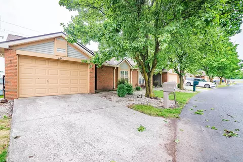 1520 Cross Pointe Cir, Bellefontaine, OH 43311