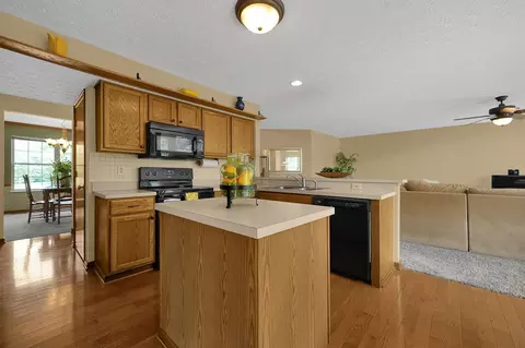 6578 Weston Cir E, Dublin, OH 43016 photo 10