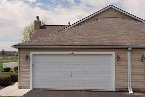 6655 Eagle Ridge Ln #15-D, Canal Winchester, OH 43110