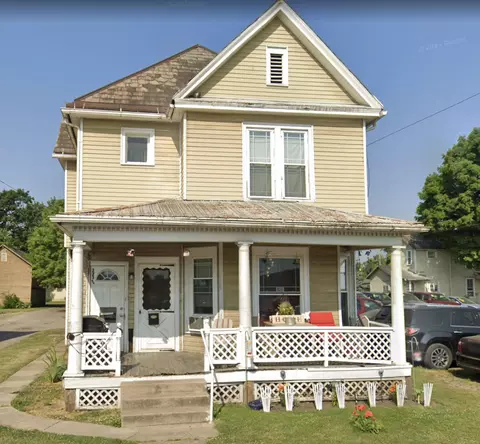 223 Mt Vernon Rd, Newark, OH 43055