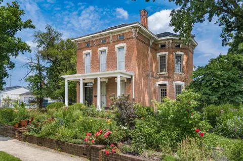 452 Kimball Pl, Columbus, OH 43205