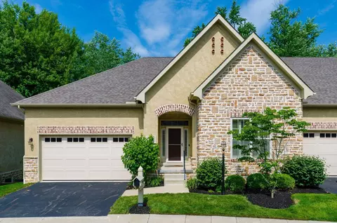 393 Ridgemoor Ln, Westerville, OH 43082