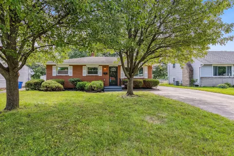 1204 Roundelay Rd E, Reynoldsburg, OH 43068