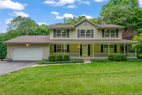 1826 Jones Rd, Granville, OH 43023