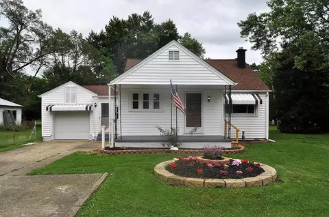748 Hoffman Dr, Lancaster, OH 43130