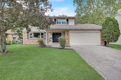7054 Roundelay Rd N, Reynoldsburg, OH 43068
