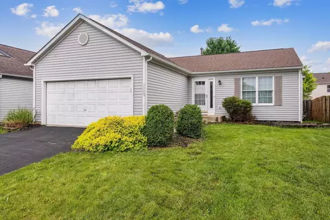 7308 Emerald Tree Dr, Canal Winchester, OH 43110