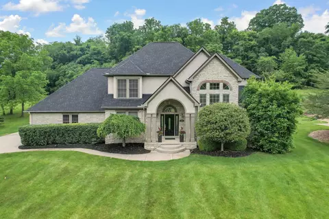 400 Glyn Tawel Dr, Granville, OH 43023