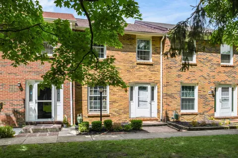 500 Pamlico St #T-9, Columbus, OH 43228