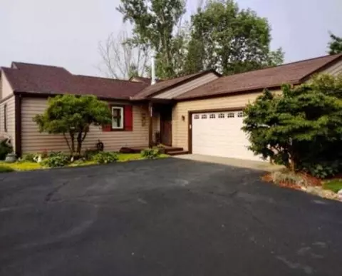 2935 Twana Dr, London, OH 43140