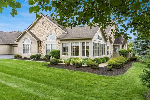142 Jamie Lynn Cir, Pickerington, OH 43147