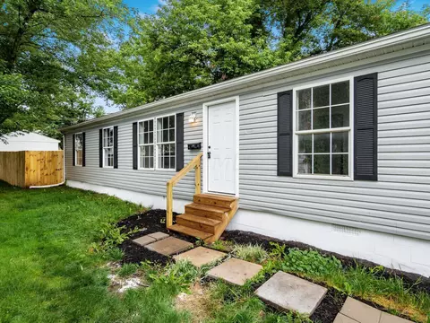 223 Essex St, Newark, OH 43055