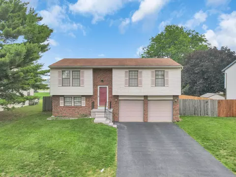 320 Trailblazer Ln, Reynoldsburg, OH 43068