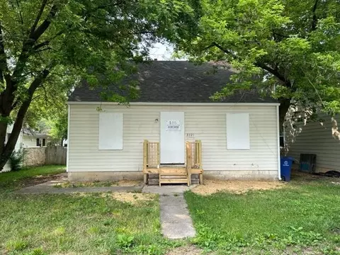 2221 Safford Ave, Columbus, OH 43223