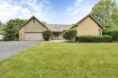 56 Park Ln SW, Etna, OH 43068