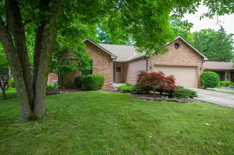 2626 Woodley Rd, Columbus, OH 43231