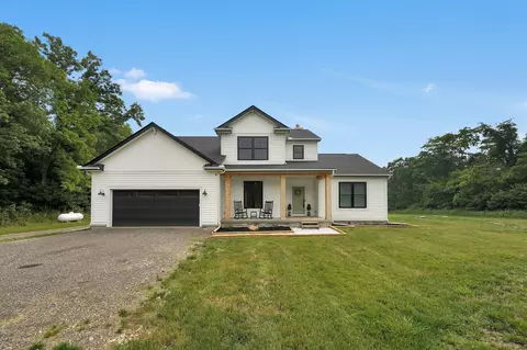 9377 Bennington Chapel Rd, Centerburg, OH 43011