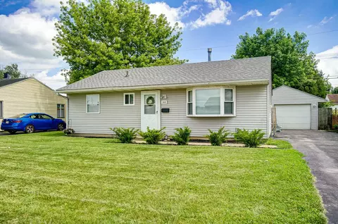 369 Madison Dr N, West Jefferson, OH 43162