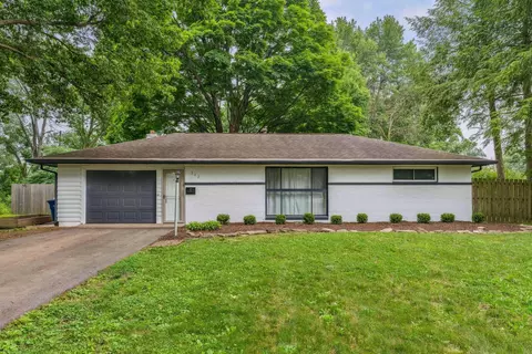 342 Iroquois Park Pl, Gahanna, OH 43230