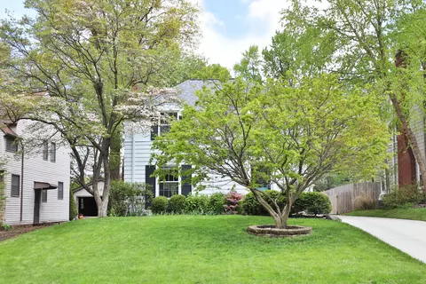 266 E Dunedin Rd, Columbus, OH 43214