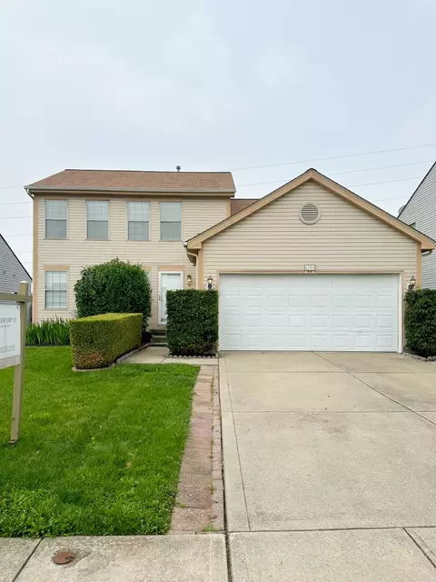 6786 Kristins Cove Ln, Canal Winchester, OH 43110