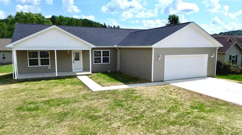 13936 Hemlock Pkwy, Logan, OH 43138