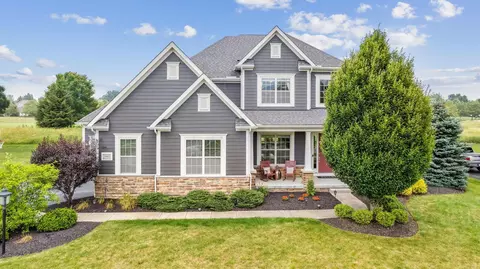7302 New Albany Links Dr, New Albany, OH 43054