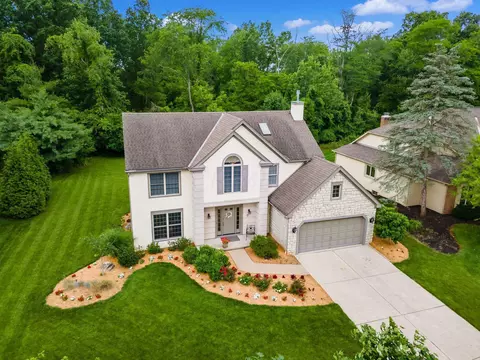 281 Barrington Dr, Westerville, OH 43082