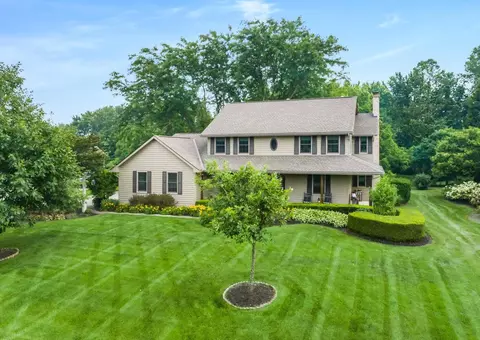 7903 Bluefield St NW, Canal Winchester, OH 43110