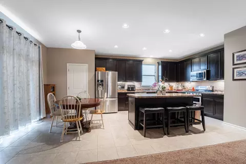 905 Salinger Dr, Lithopolis, OH 43136 photo 6