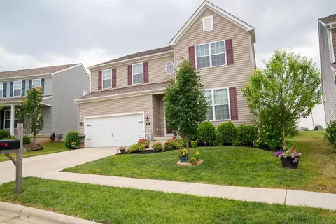 905 Salinger Dr, Lithopolis, OH 43136 photo 2