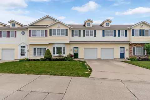 374 Eden Ln #5, Medina, OH 44256