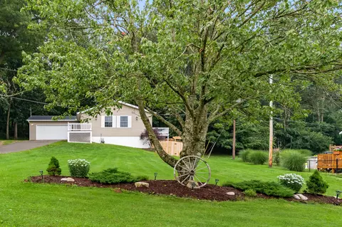 3180 Nob Hill Rd, Zanesville, OH 43701