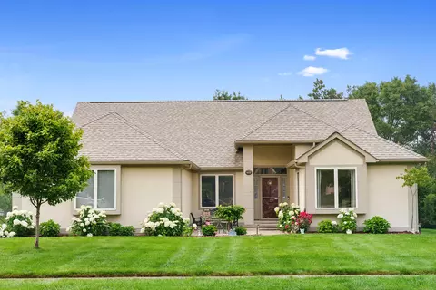 1044 Arcaro Dr, Gahanna, OH 43230