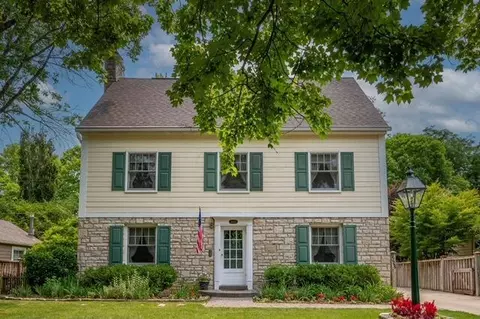 2652 Welsford Rd, Columbus, OH 43221