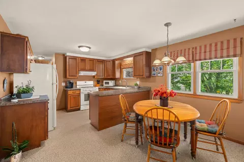 1032 Crestview Dr, Crestline, OH 44827 photo 6