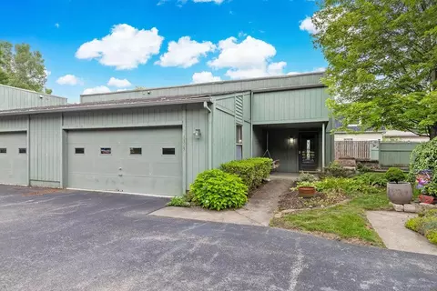 1315 Worthington Creek Dr #11, Worthington, OH 43085