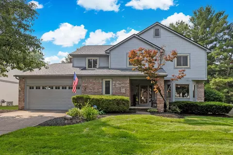 1029 Woodglen Rd, Westerville, OH 43081