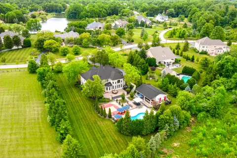 8189 Creek Hollow Rd, Blacklick, OH 43004