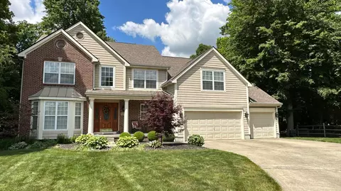 1660 Harrison Pond Dr, New Albany, OH 43054