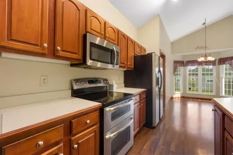 2832 Ashlar Dr, Springfield, OH 45503 photo 3