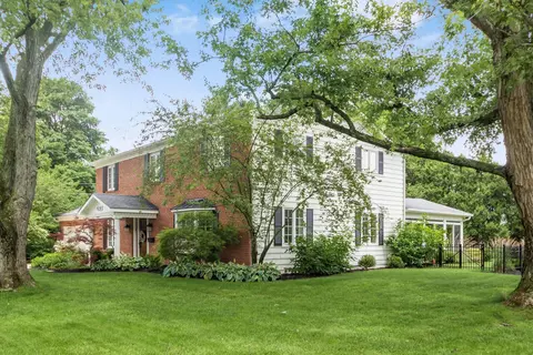 4220 Camborne Rd, Columbus, OH 43220