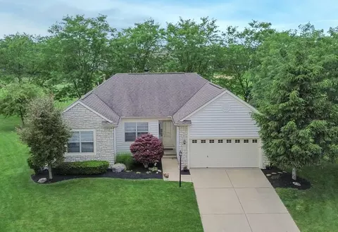 18 Spike Rush Ct, Pataskala, OH 43062