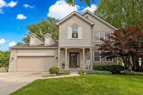 425 Sandmar Ct, Pataskala, OH 43062