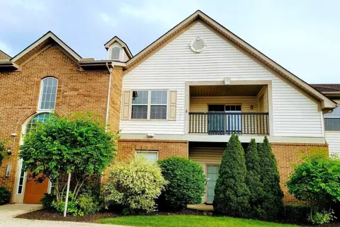 707 Hidden Springs Dr, Lewis Center, OH 43035
