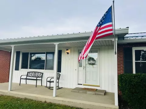 289 N Main St, Frankfort, OH 45628