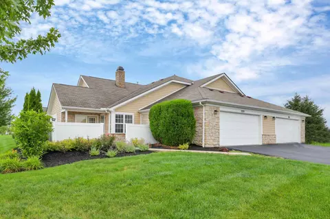 7079 Limerick Ln, Powell, OH 43065