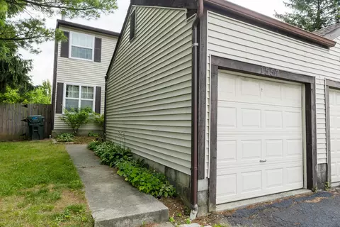 1557 Park Pl Dr, Westerville, OH 43081